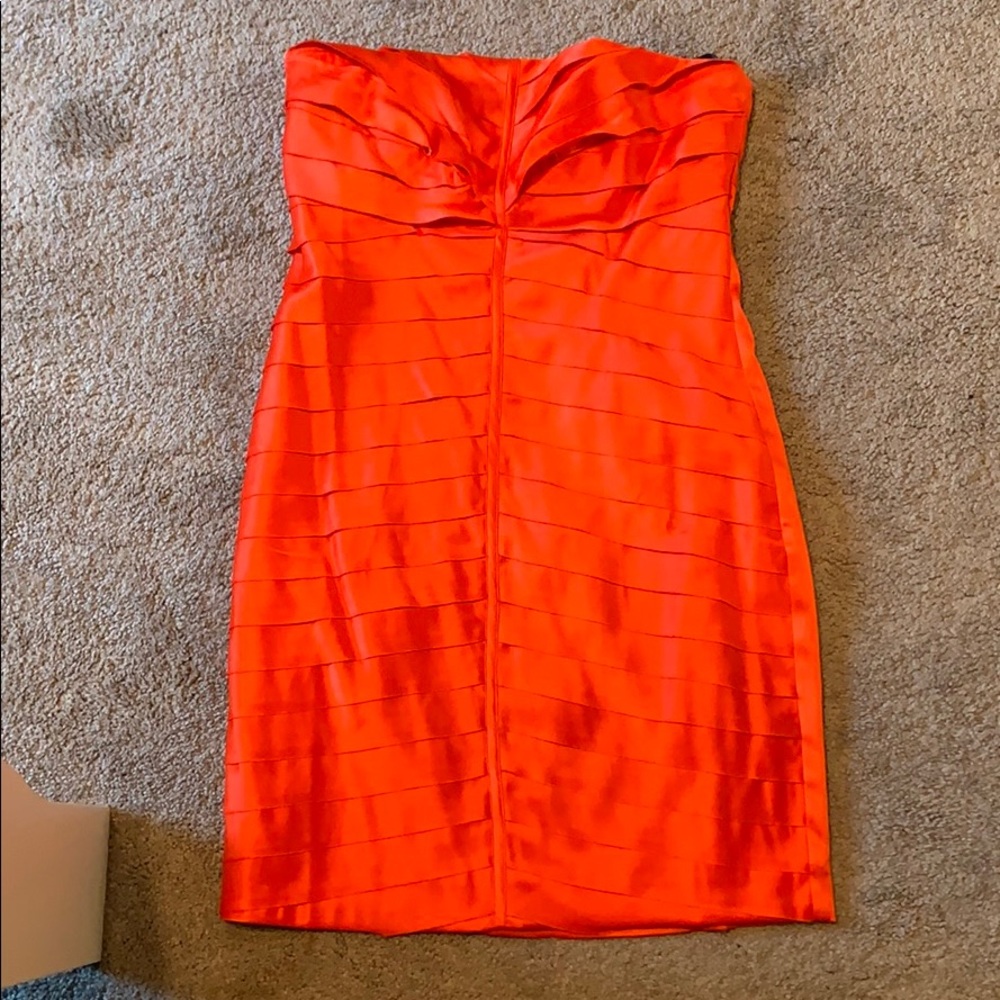 2b Bebe strapless  dress
